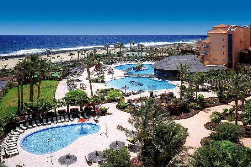 Elba Sara Beach & Golf Resort 칼레타데푸스테 외부 사진