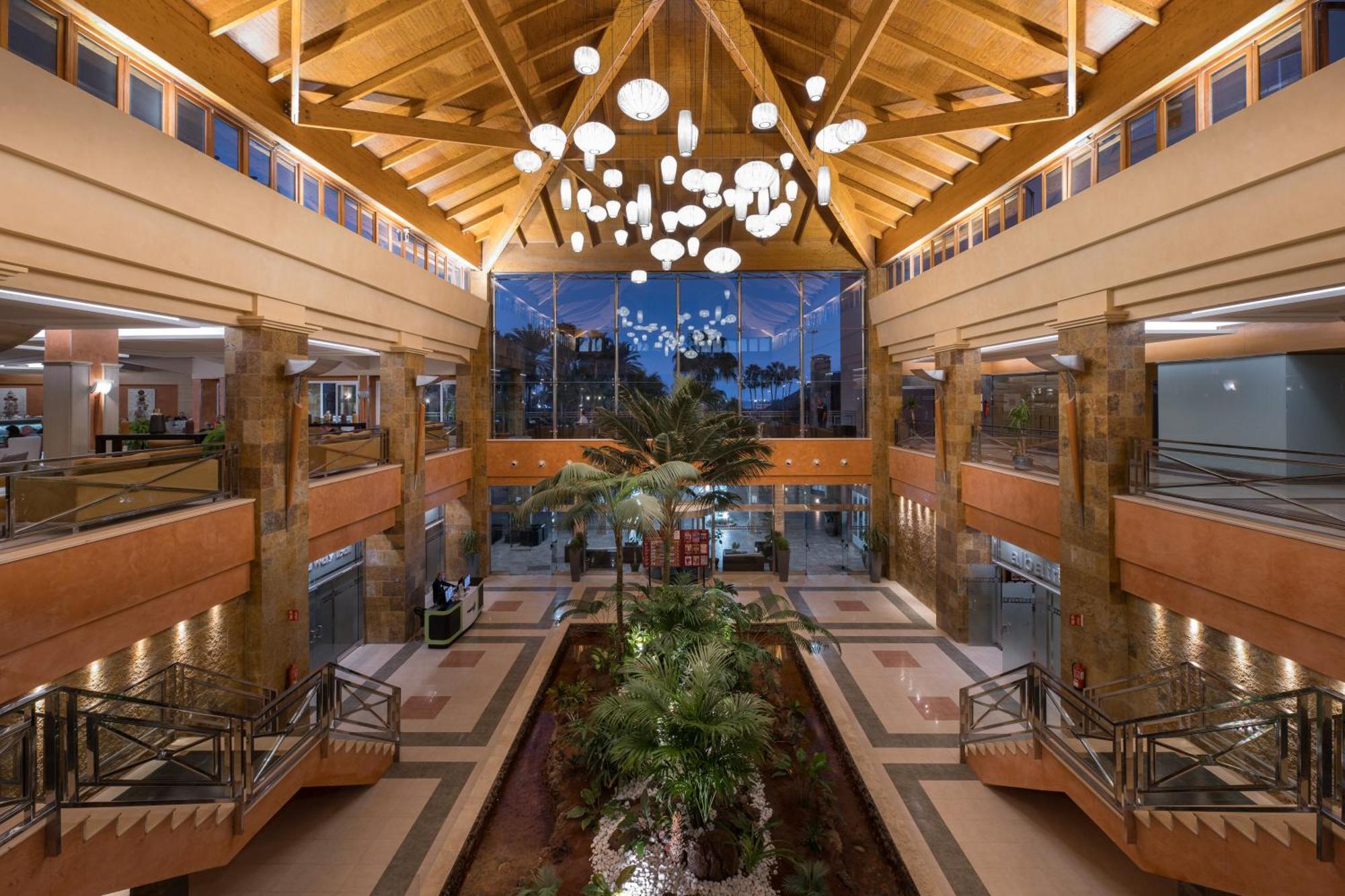 Elba Sara Beach & Golf Resort 칼레타데푸스테 외부 사진