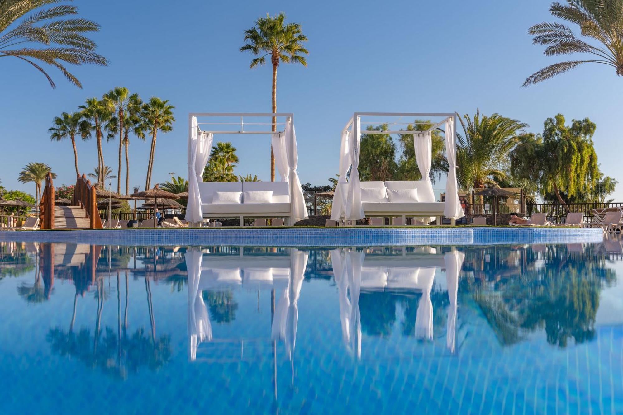 Elba Sara Beach & Golf Resort 칼레타데푸스테 외부 사진